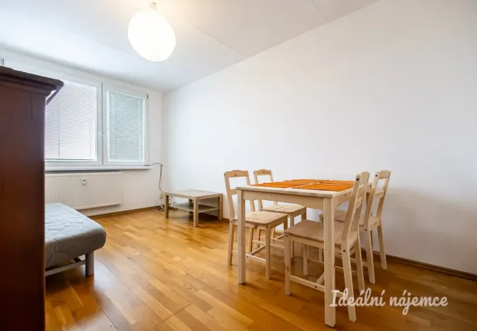 Pronájem bytu 2+kk, Praha - Čakovice, Cukrovarská, 40 m2
