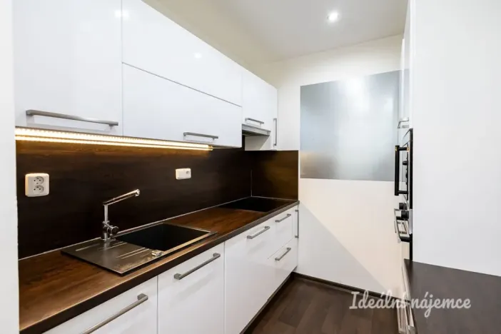 Pronájem bytu 2+kk, Praha - Horní Měcholupy, Boloňská, 43 m2