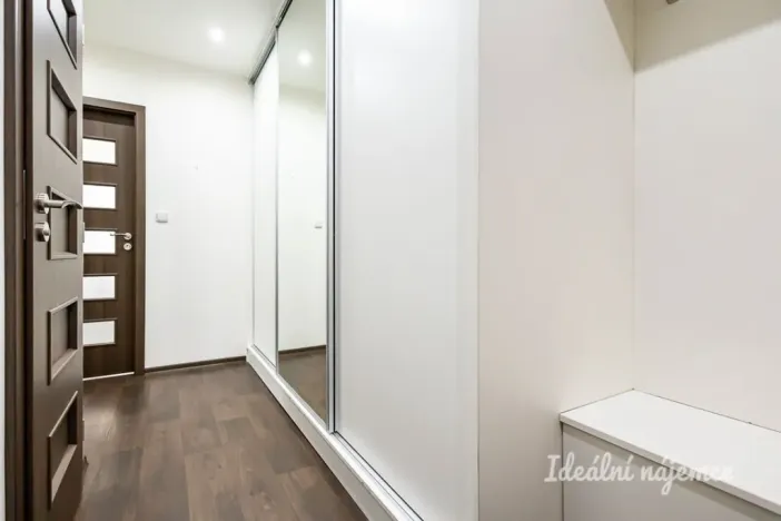 Pronájem bytu 2+kk, Praha - Horní Měcholupy, Boloňská, 43 m2