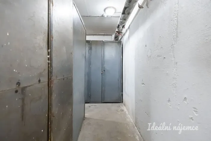Pronájem bytu 2+kk, Praha - Horní Měcholupy, Boloňská, 43 m2