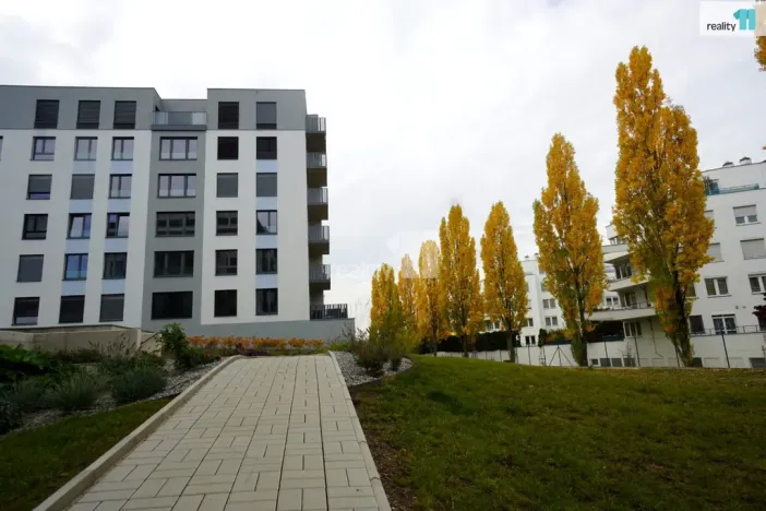 Pronájem bytu 2+kk, Praha - Hlubočepy, 56 m2