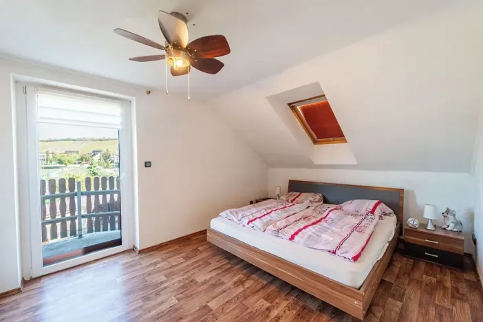 Prodej rodinného domu, Perná, 258 m2