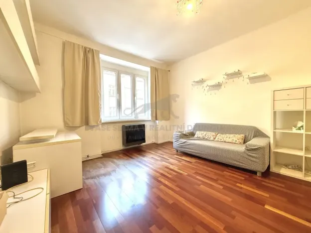 Pronájem bytu 1+kk, Praha - Strašnice, Za poštou, 32 m2