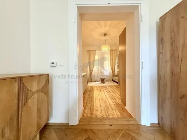 Pronájem bytu 2+kk, Praha - Karlín, Karlínské náměstí, 50 m2
