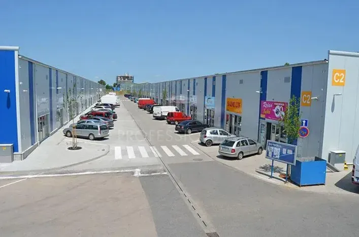 Pronájem skladu, Praha - Malešice, Tiskařská, 205 m2