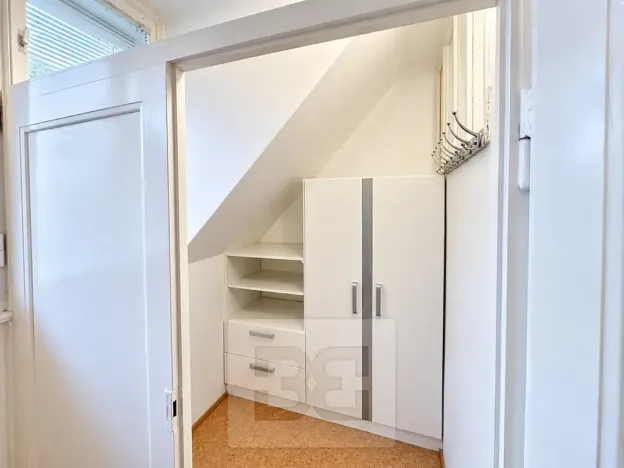 Pronájem bytu 4+kk, Praha, 99 m2
