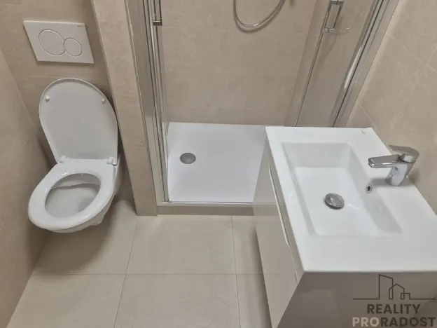 Pronájem bytu 1+1, Valtice, Lázeňská, 33 m2