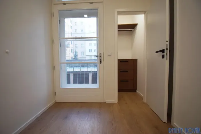 Pronájem bytu 3+kk, Praha - Holešovice, Janovského, 86 m2