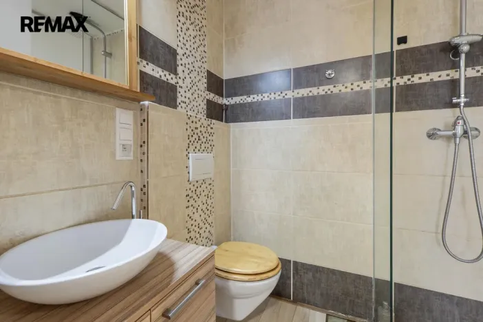 Prodej bytu 1+kk, Praha - Holešovice, U průhonu, 27 m2