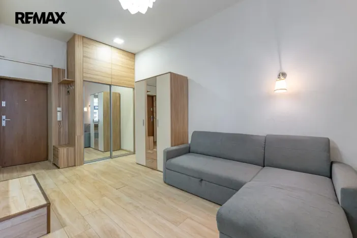 Prodej bytu 1+kk, Praha - Holešovice, U průhonu, 27 m2