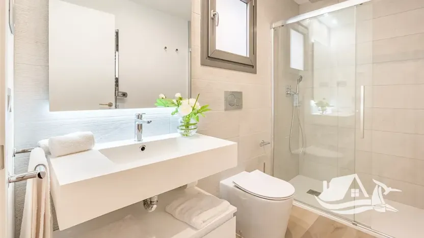 Prodej rodinného domu, Colònia de Sant Jordi, Španělsko, 250 m2