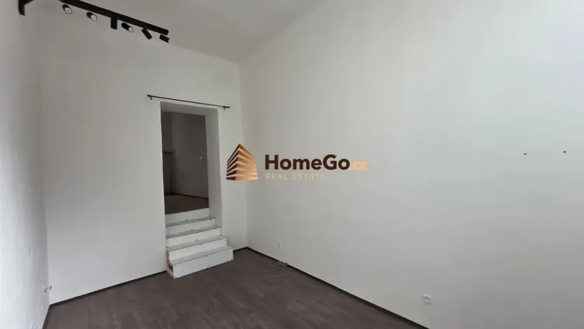 Pronájem obchodního prostoru, Praha - Vršovice, Žitomírská, 26 m2