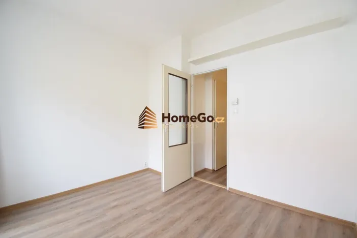 Pronájem bytu 1+kk, Praha - Vršovice, Sevastopolská, 18 m2