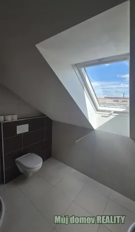 Pronájem bytu 2+kk, Praha - Radotín, Matějovského, 50 m2