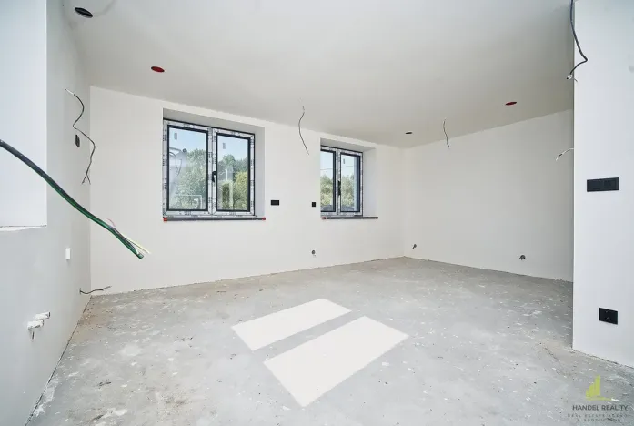 Prodej bytu 2+kk, Krhová, Hlavní, 57 m2