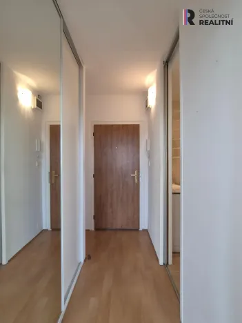 Pronájem bytu 1+kk, Praha - Řepy, Vondroušova, 36 m2