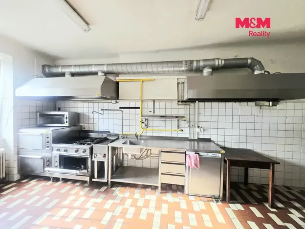 Pronájem restaurace, Senohraby, Hlavní, 230 m2