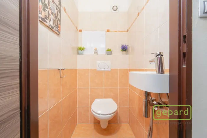 Prodej bytu 3+1, Praha - Chodov, Bachova, 72 m2