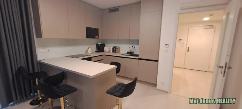 Pronájem bytu 2+kk, Praha - Žižkov, Šrámkové, 71 m2