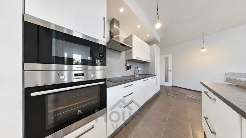 Prodej bytu 2+kk, Praha - Žižkov, Olgy Havlové, 66 m2