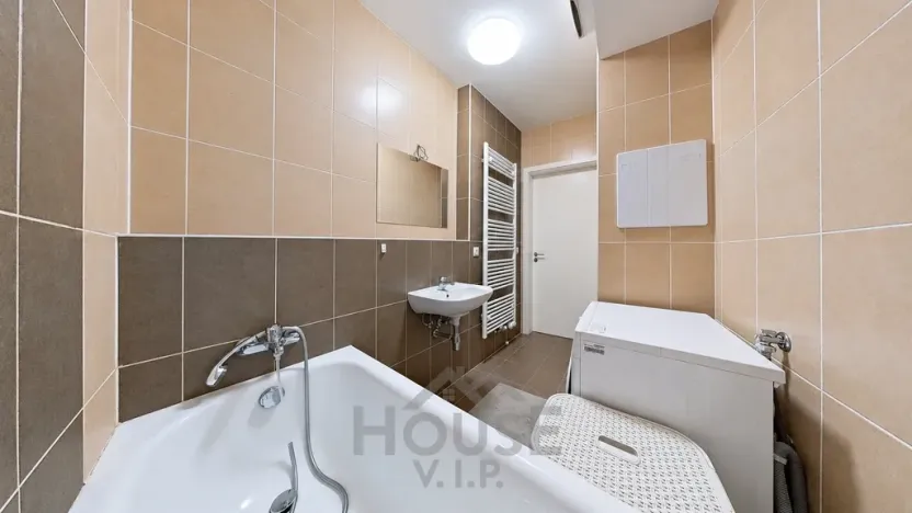 Prodej bytu 2+kk, Praha - Žižkov, Olgy Havlové, 66 m2