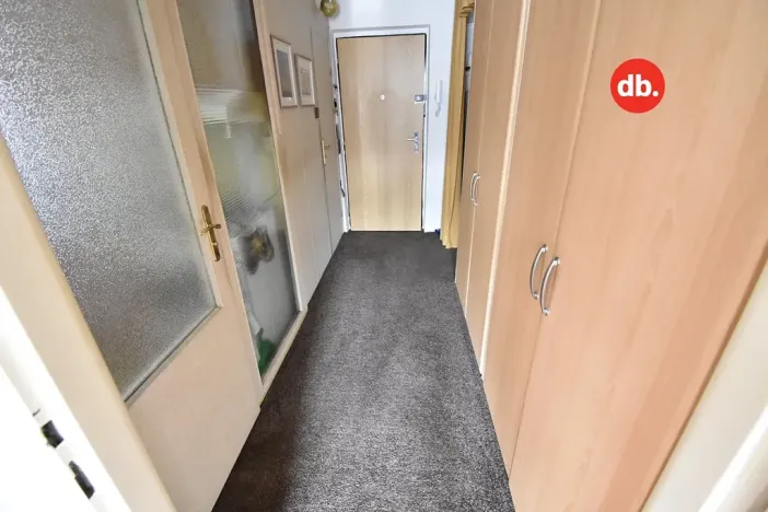 Prodej bytu 3+1, Karlovy Vary, Šumavská, 64 m2