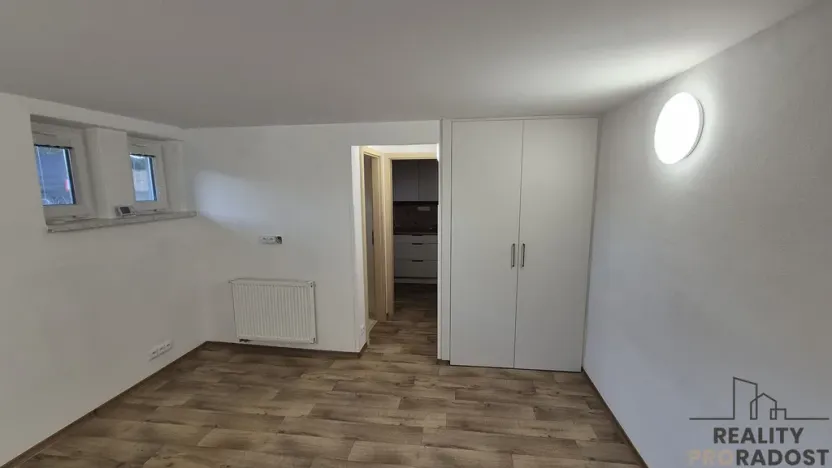 Pronájem komerční nemovitosti, Břeclav - Charvátská Nová Ves, SNP, 26 m2