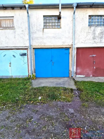 Prodej garáže, Znojmo, 18 m2