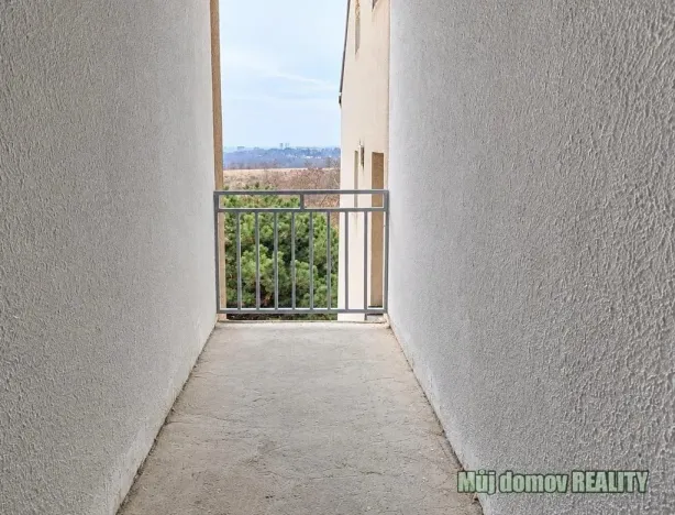 Pronájem bytu 1+kk, Praha - Břevnov, Na břevnovské pláni, 20 m2