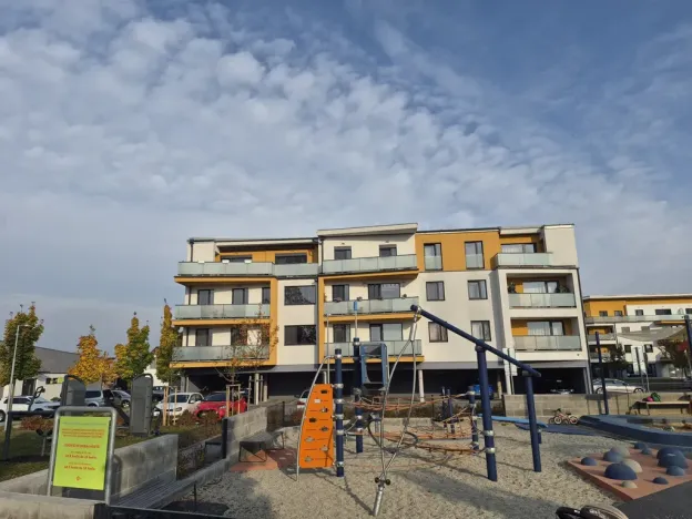 Pronájem bytu 3+kk, České Budějovice - České Budějovice 7, Stradonická, 89 m2