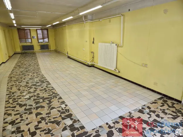 Pronájem obchodního prostoru, Znojmo, Velká Michalská, 76 m2