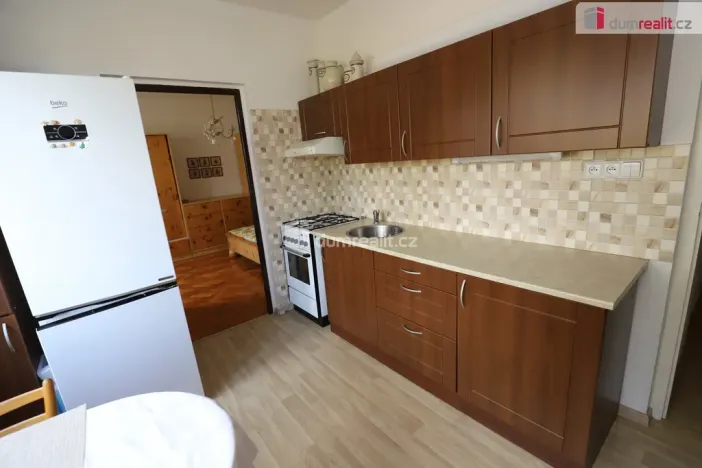 Prodej bytu 2+1, Karlovy Vary - Bohatice, Lomená, 52 m2