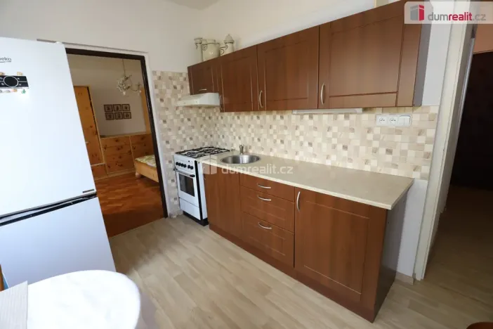 Prodej bytu 2+1, Karlovy Vary - Bohatice, Lomená, 52 m2