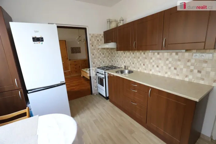 Prodej bytu 2+1, Karlovy Vary - Bohatice, Lomená, 52 m2