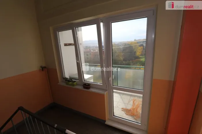 Prodej bytu 2+1, Karlovy Vary - Bohatice, Lomená, 52 m2