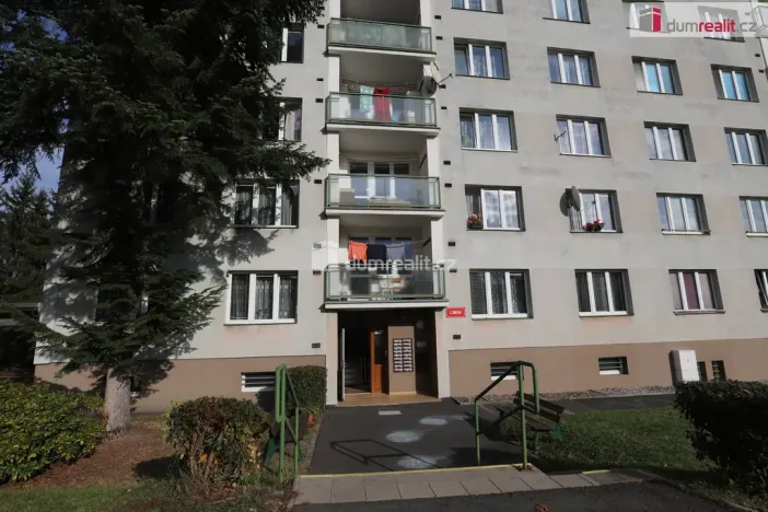 Prodej bytu 2+1, Karlovy Vary - Bohatice, Lomená, 52 m2