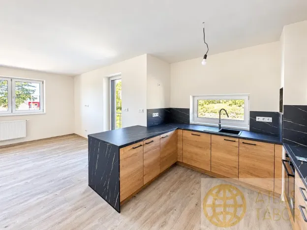 Pronájem bytu 3+kk, Tábor - Čekanice, Janáčkova, 77 m2