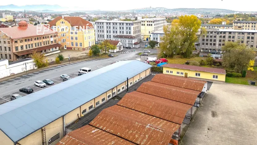 Pronájem obchodního prostoru, Teplice, Zemská, 5600 m2