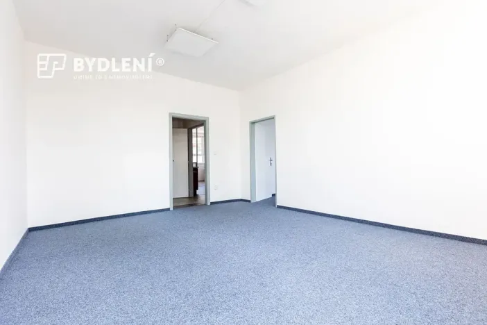 Pronájem kanceláře, Teplice, Tolstého, 2109 m2