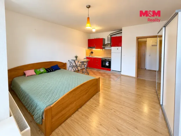 Prodej bytu 1+kk, Praha - Horní Měcholupy, Boloňská, 33 m2