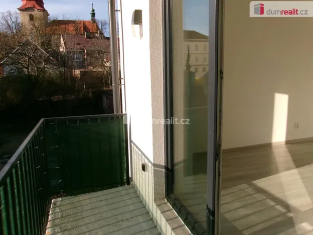 Pronájem bytu 1+kk, Dobrovice, 32 m2