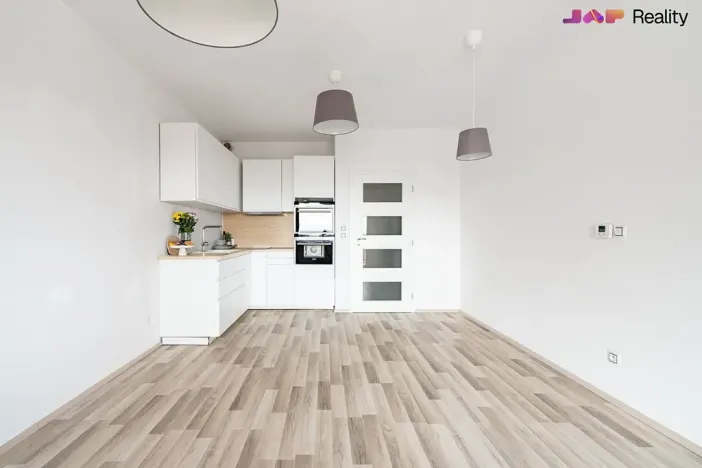 Prodej bytu 2+kk, Moravany, Višňová, 50 m2