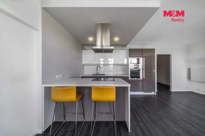 Prodej bytu 3+kk, Praha - Lhotka, Novodvorská, 67 m2