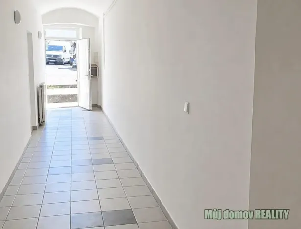 Pronájem rodinného domu, Praha - Libeň, Ve vrchu, 400 m2