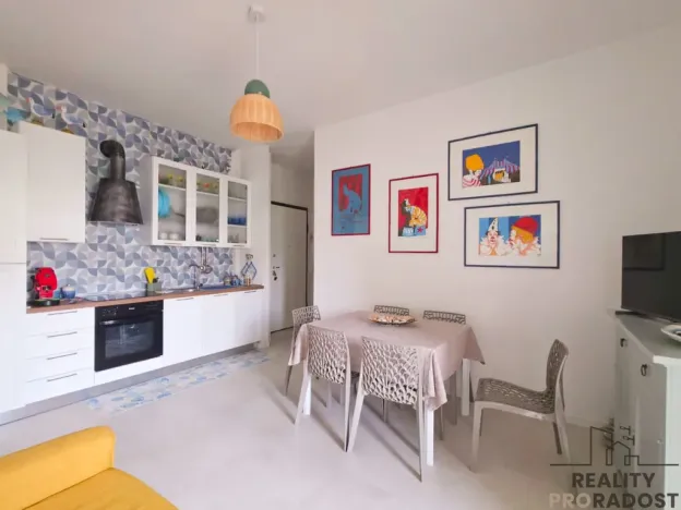 Prodej bytu 3+kk, Viale Tevere, Silvi, Itálie, 64 m2