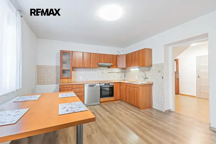Prodej rodinného domu, Svinařov, Za Křenovkou, 160 m2