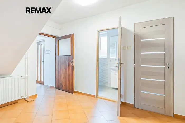 Prodej rodinného domu, Svinařov, Za Křenovkou, 160 m2