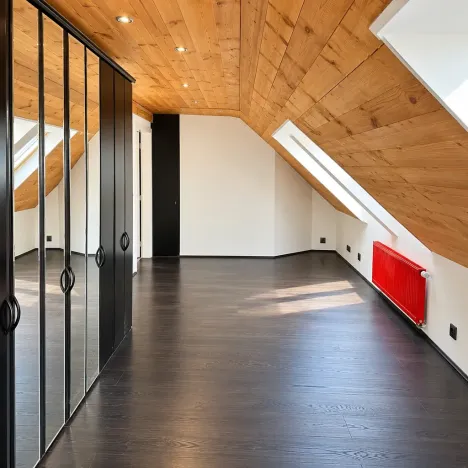 Pronájem bytu 3+1, Praha - Smíchov, Radlická, 134 m2