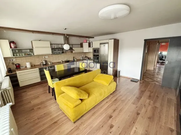 Pronájem bytu 3+kk, Praha, Holečkova, 63 m2