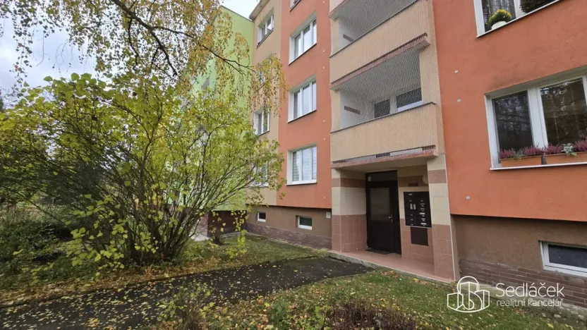 Pronájem bytu 1+1, Sokolov, Závodu míru, 37 m2